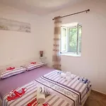Baldo's Happy Garden- Brand New Apartment Korita