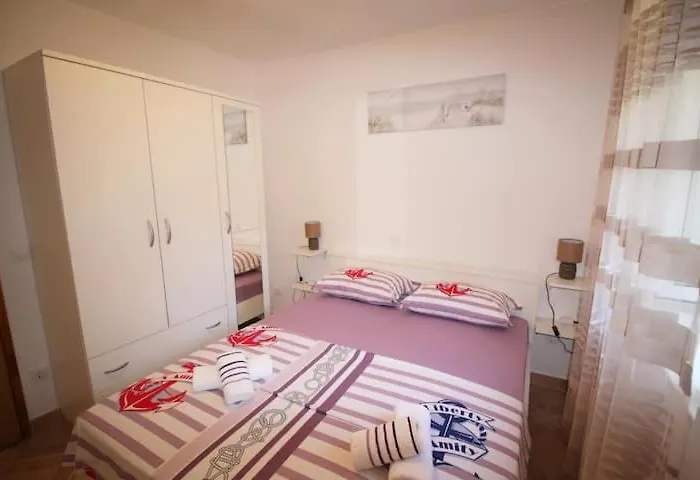 Baldo's Happy Garden- Brand New Lejlighed *